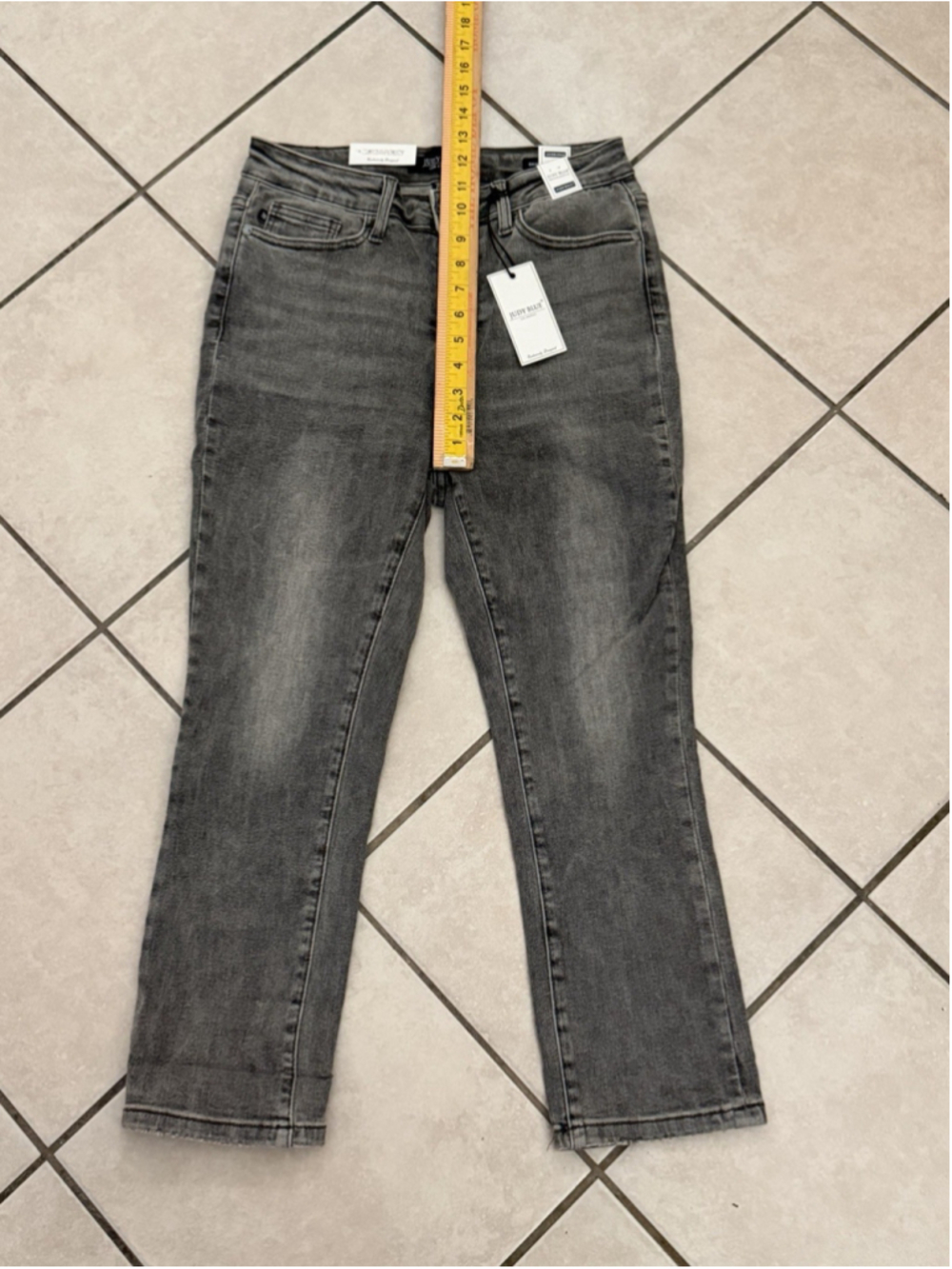 JUDY HIGH WAIST BUTTON FLY GREY COLOR WOMENS CUFFED CAPRI 5/27 Size - Picture 2 of 16